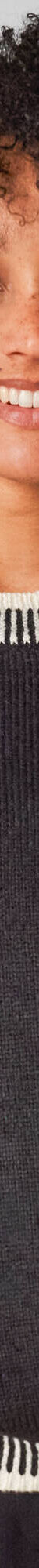 Pull loose bicolore, col rond (noir / écru) Pull loose bicolore, col rond (noir / écru)